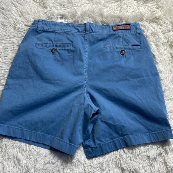 Vineyard Vines Island Shorts - Picture 2 of 8